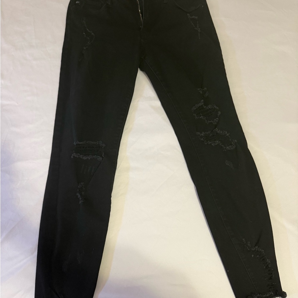 KanCan Black Distressed Ankle Jeans